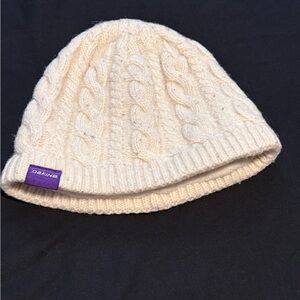 Dakine Ivory Cable Knit Beanie